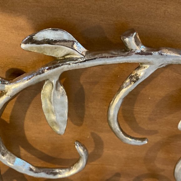 Michael Aram oval vine large Silver Trivet - Picture 4 of 7